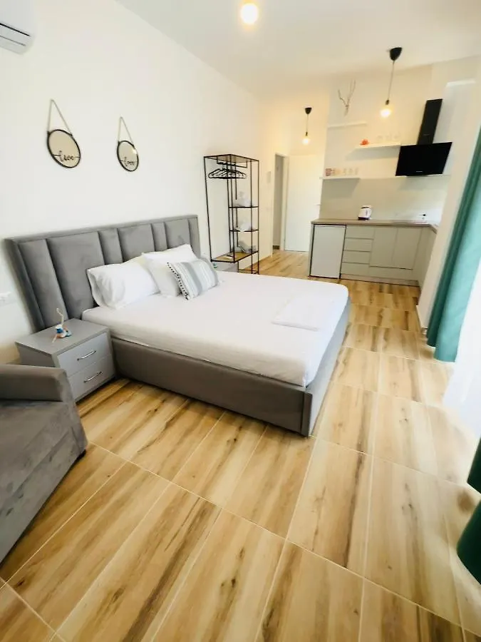 Chaonis Apartment Himare 0*,