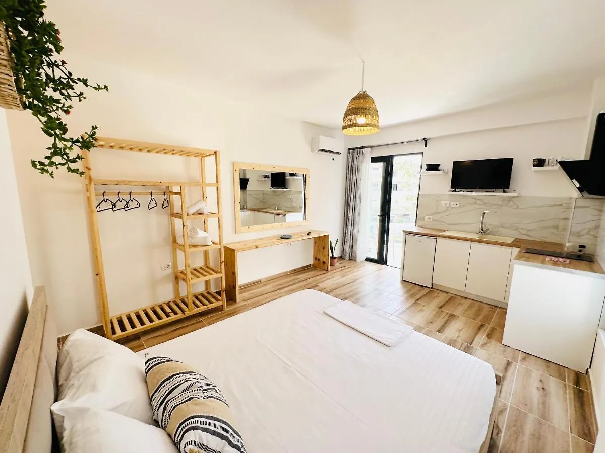 Chaonis Apartment Himare 0*,  Albania